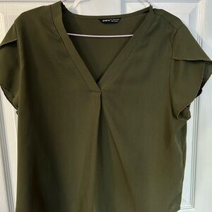 SHEIN Green Flutter Sleeve Boxy Blouse